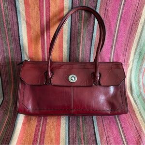 Women’s PELLE STUDIO Classic & Chic Red Leather Shoulder Purse Double Straps